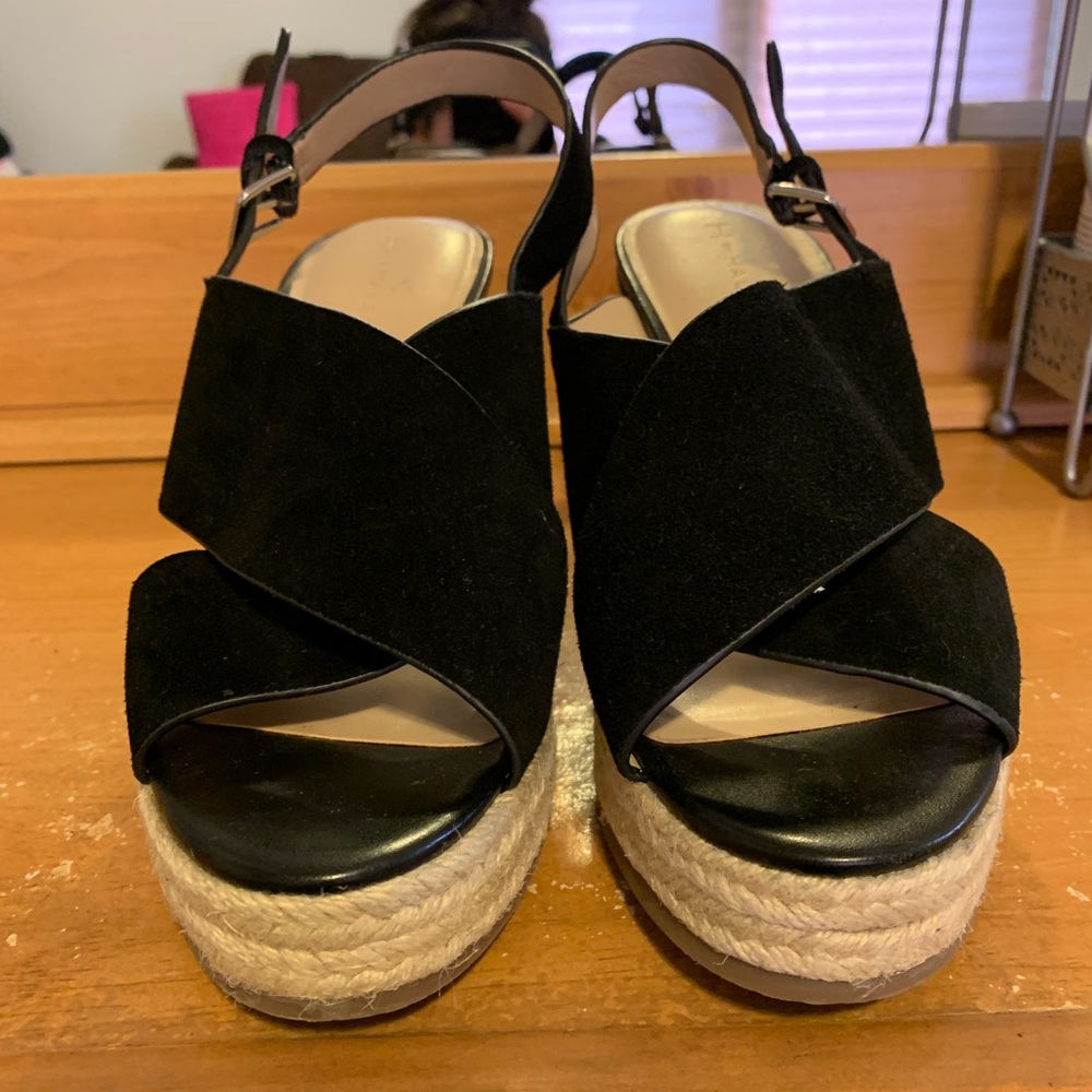 Black Wedges
